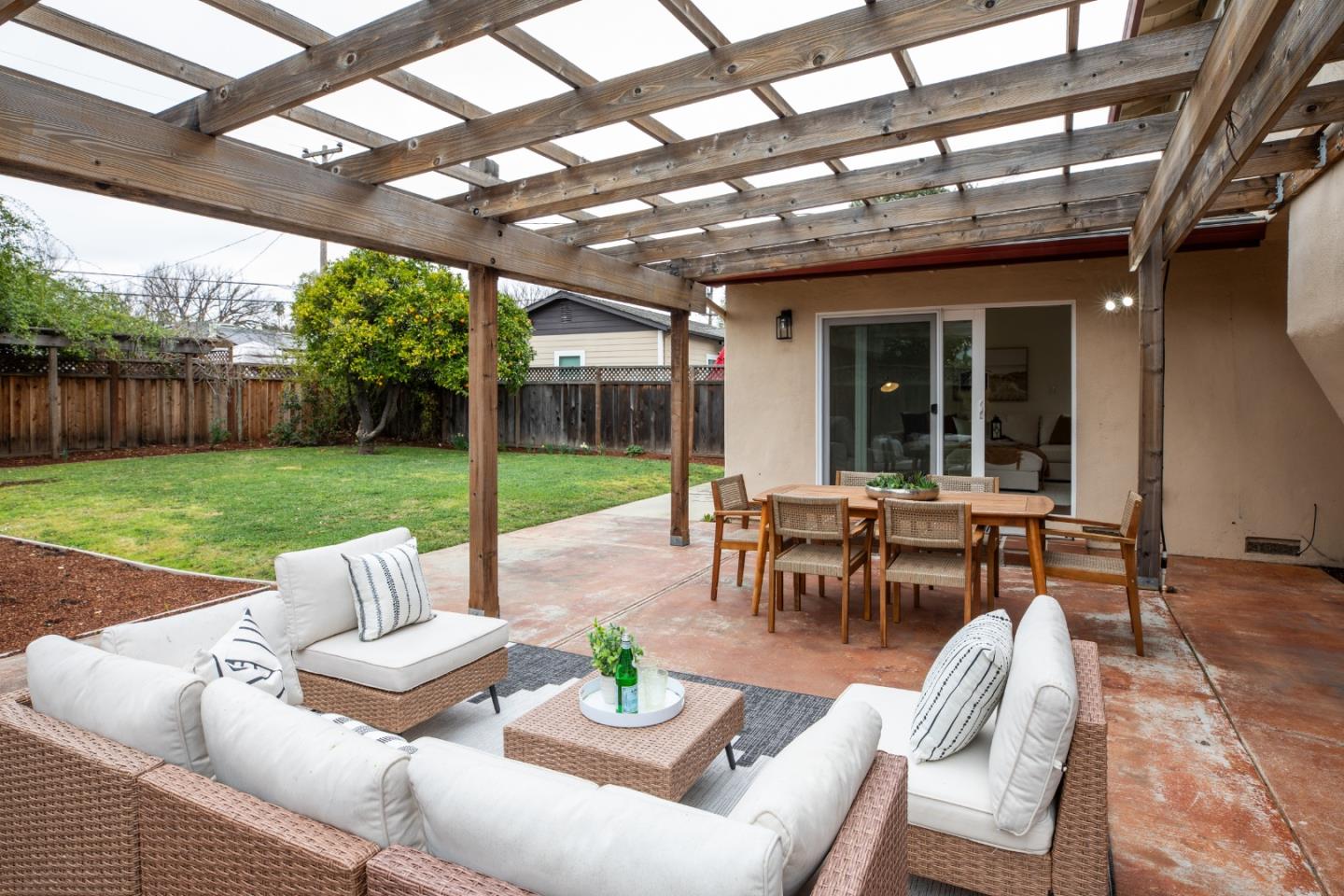 Detail Gallery Image 25 of 33 For 2245 S San Tomas Aquino Rd, Campbell,  CA 95008 - 4 Beds | 2/1 Baths