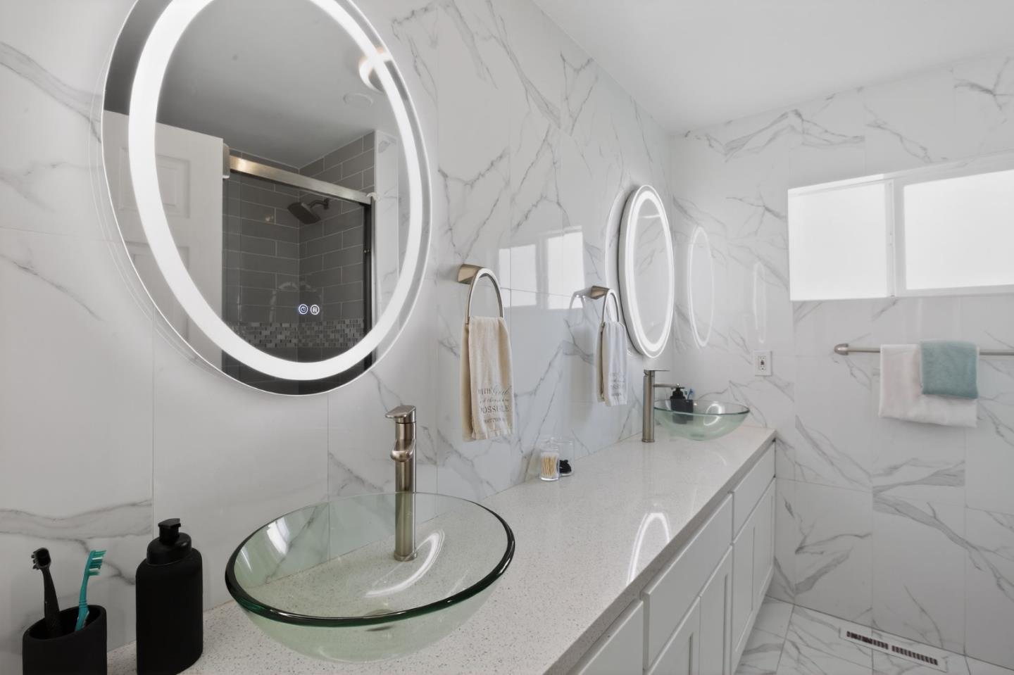 Detail Gallery Image 15 of 27 For 24 Amesti Rd, Watsonville,  CA 95076 - 3 Beds | 1/1 Baths