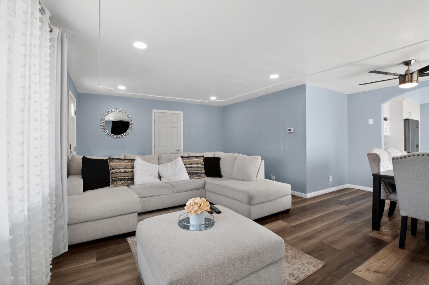 Detail Gallery Image 6 of 27 For 24 Amesti Rd, Watsonville,  CA 95076 - 3 Beds | 1/1 Baths