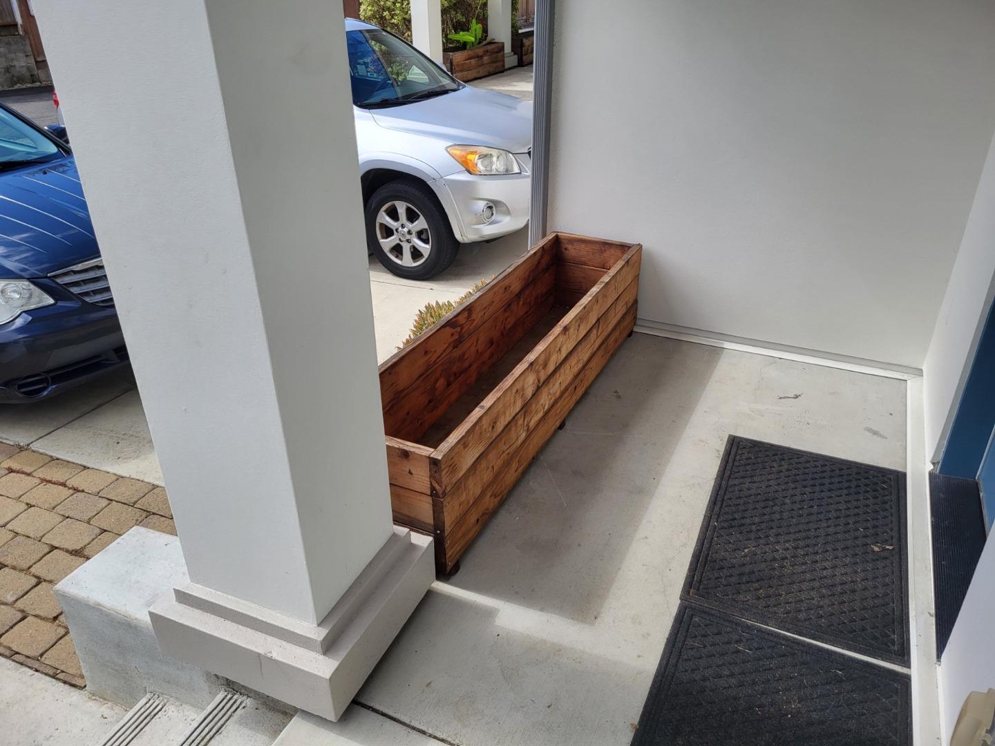 Detail Gallery Image 8 of 9 For 3282 Winkle Ave, Santa Cruz,  CA 95065 - 1 Beds | 1 Baths