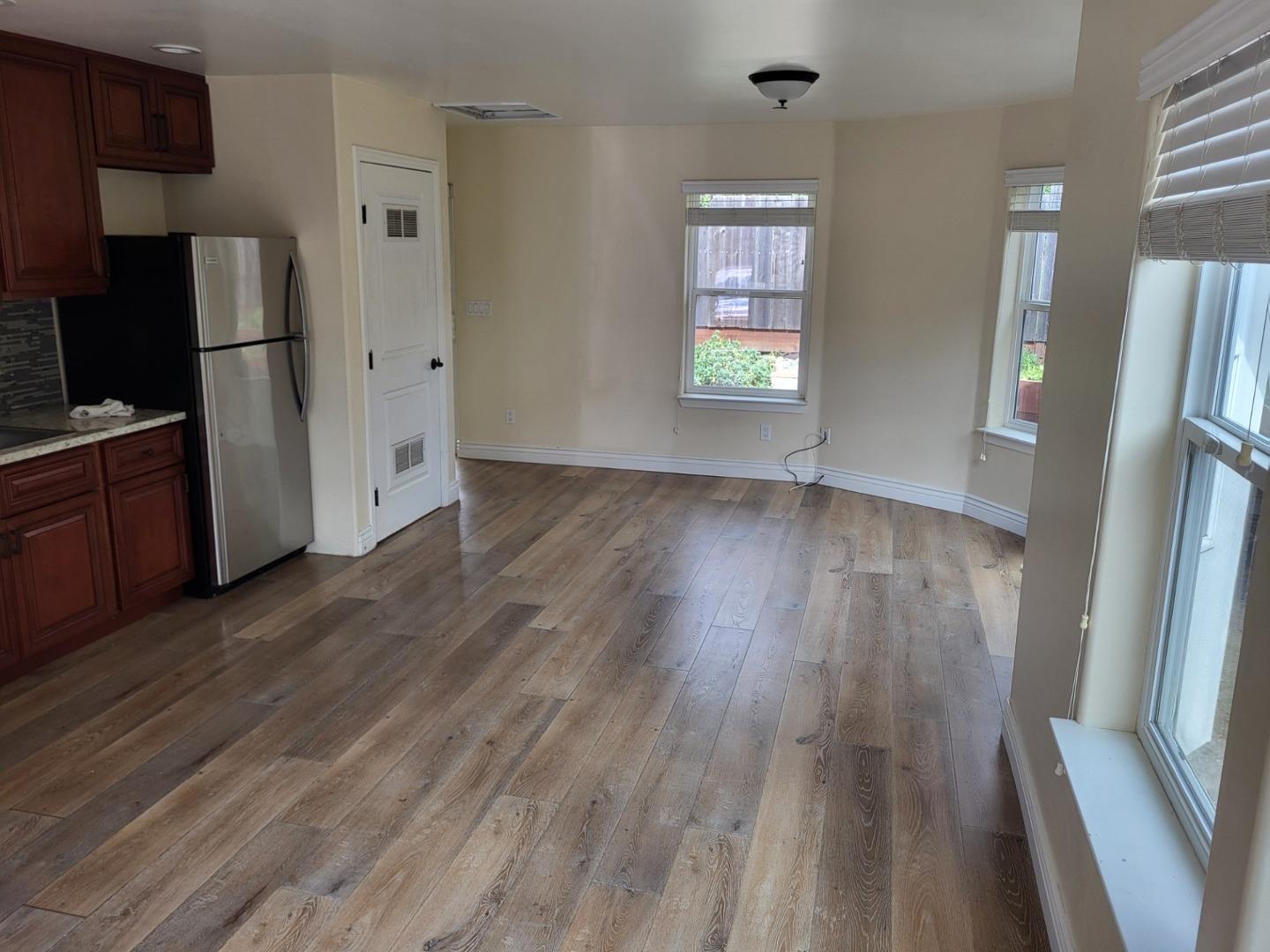 Detail Gallery Image 9 of 9 For 3282 Winkle Ave, Santa Cruz,  CA 95065 - 1 Beds | 1 Baths