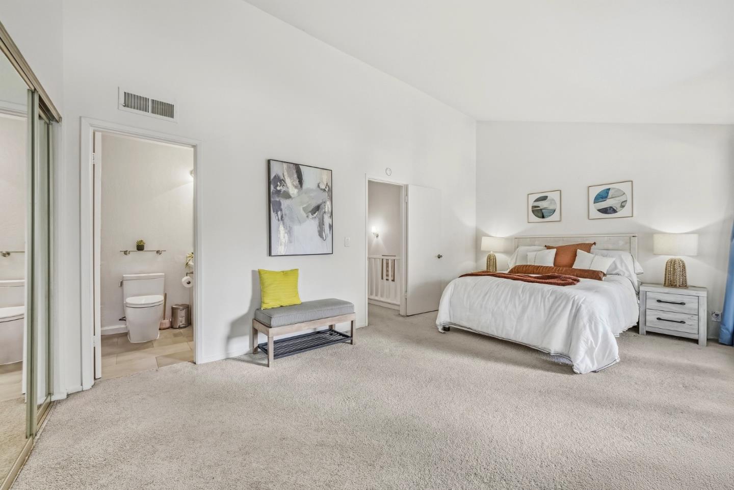 Detail Gallery Image 14 of 49 For 19124 Vineyard Ln, Saratoga,  CA 95070 - 3 Beds | 2/1 Baths