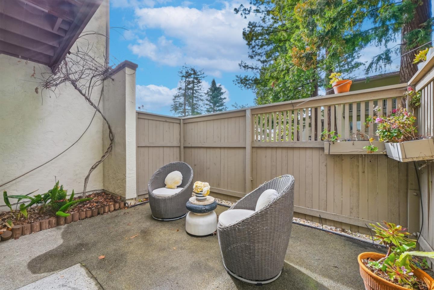 Detail Gallery Image 26 of 49 For 19124 Vineyard Ln, Saratoga,  CA 95070 - 3 Beds | 2/1 Baths