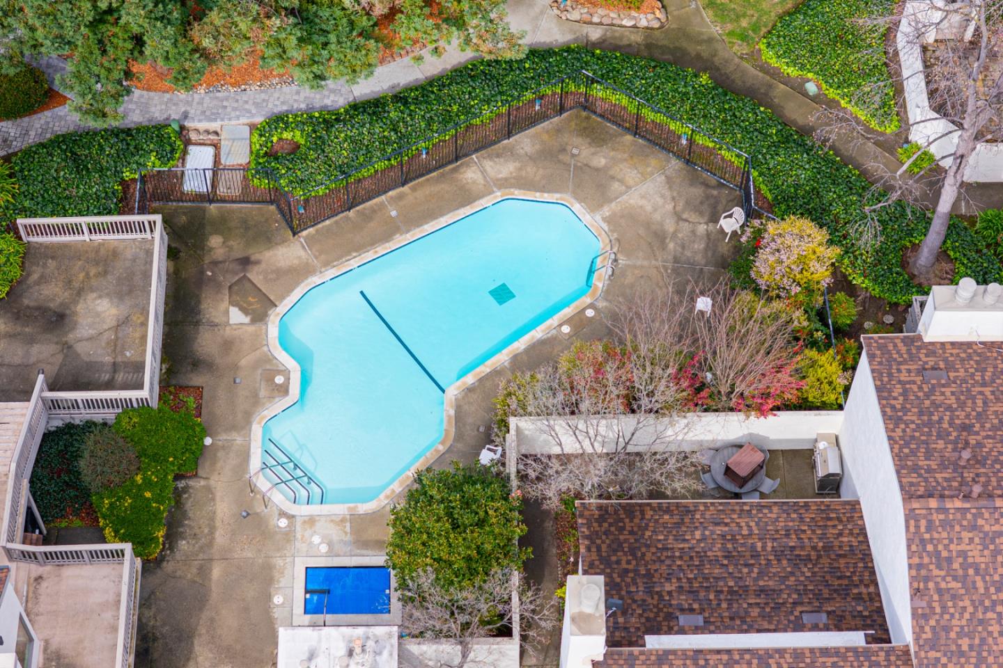 Detail Gallery Image 45 of 49 For 19124 Vineyard Ln, Saratoga,  CA 95070 - 3 Beds | 2/1 Baths