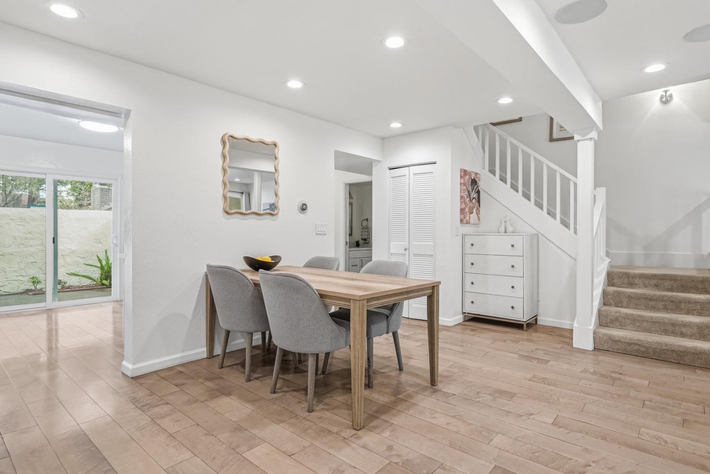 Detail Gallery Image 6 of 49 For 19124 Vineyard Ln, Saratoga,  CA 95070 - 3 Beds | 2/1 Baths