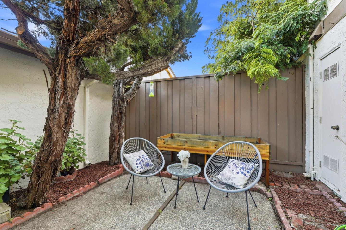 Detail Gallery Image 27 of 33 For 151 Kiely Blvd, Santa Clara,  CA 95051 - 1 Beds | 1/1 Baths