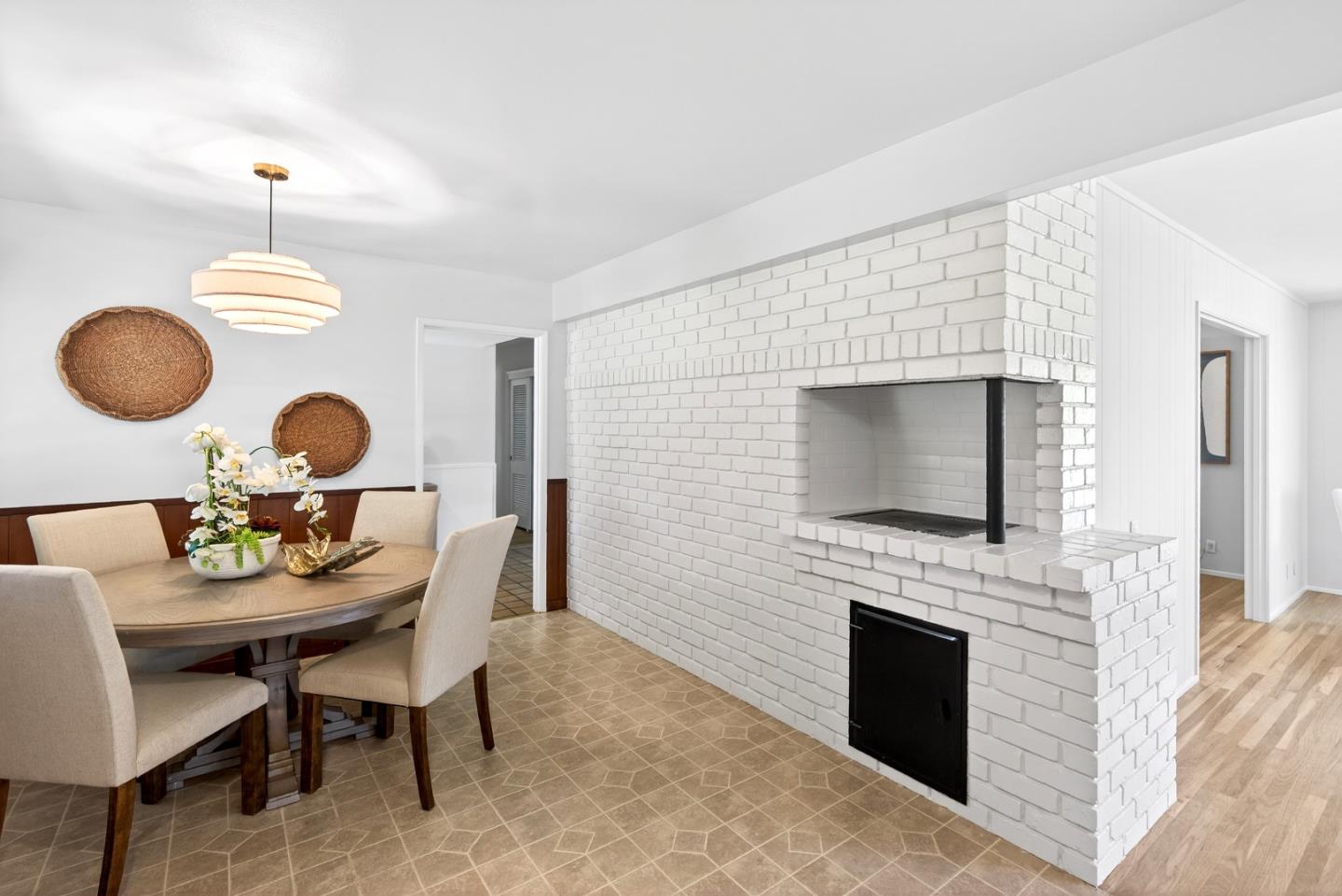 Detail Gallery Image 12 of 29 For 1539 Klamath Dr, Sunnyvale,  CA 94087 - 3 Beds | 2 Baths