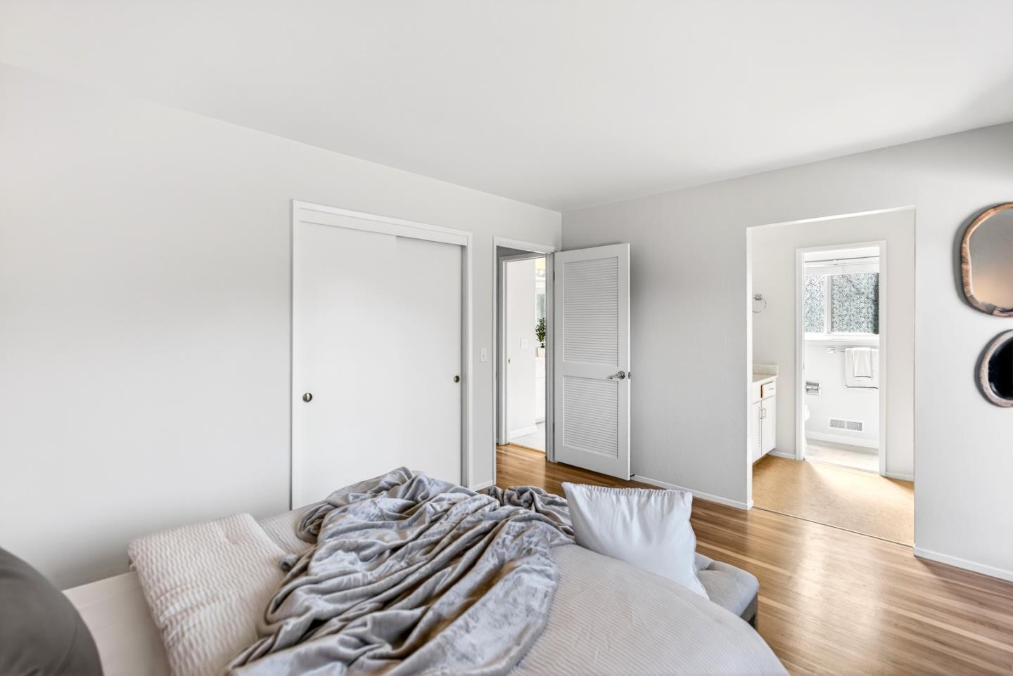 Detail Gallery Image 21 of 29 For 1539 Klamath Dr, Sunnyvale,  CA 94087 - 3 Beds | 2 Baths