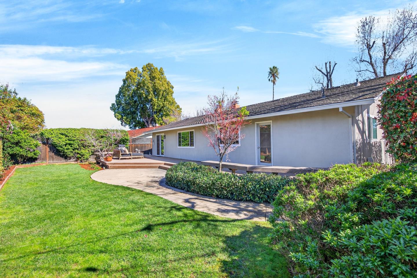 Detail Gallery Image 26 of 29 For 1539 Klamath Dr, Sunnyvale,  CA 94087 - 3 Beds | 2 Baths