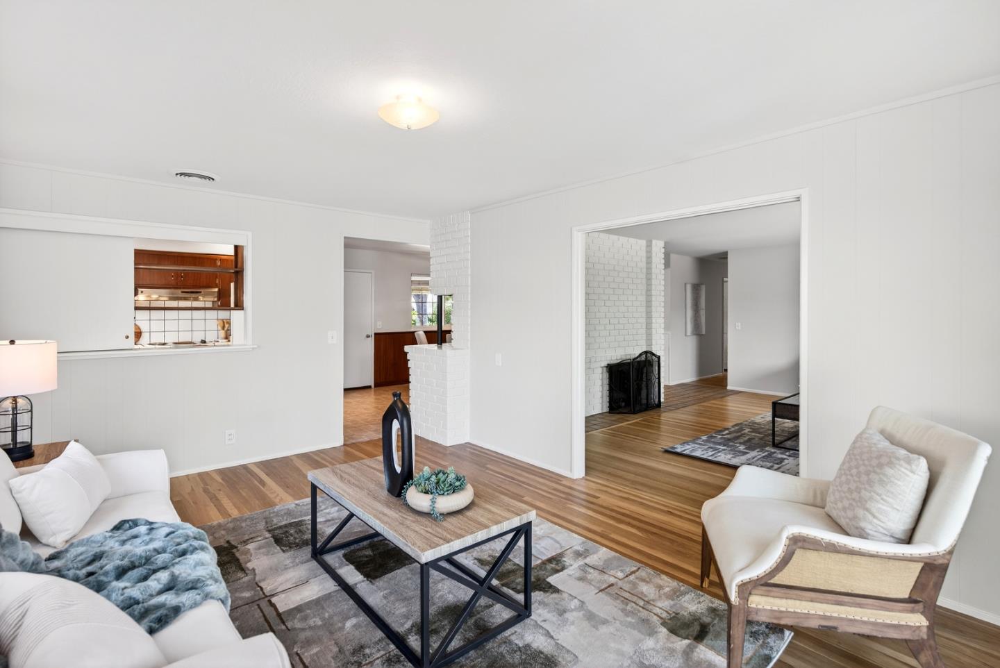 Detail Gallery Image 9 of 29 For 1539 Klamath Dr, Sunnyvale,  CA 94087 - 3 Beds | 2 Baths