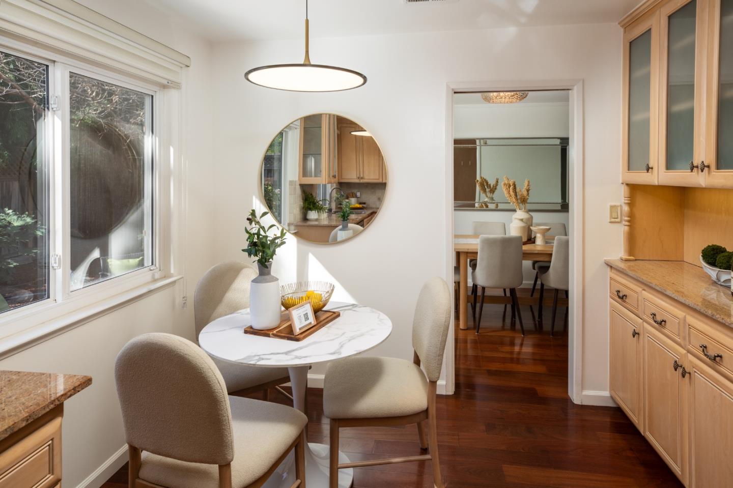 Detail Gallery Image 8 of 22 For 1109 Wright Ave, Mountain View,  CA 94043 - 4 Beds | 2/1 Baths