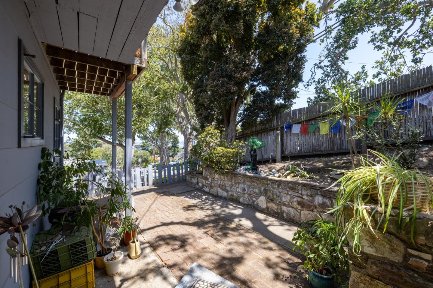 Detail Gallery Image 21 of 28 For 705 Grace St, Monterey,  CA 93940 - 3 Beds | 2 Baths