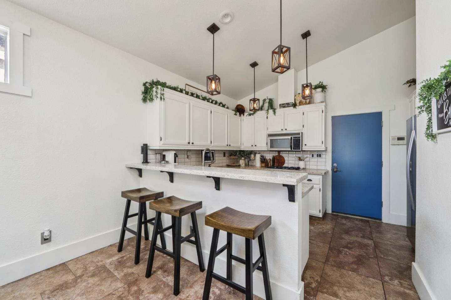 Detail Gallery Image 11 of 35 For 2483 Cherry Hills Dr, Discovery Bay,  CA 94505 - 2 Beds | 2 Baths