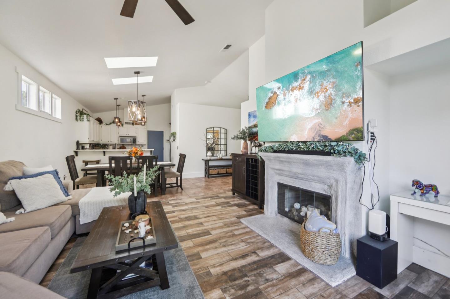 Detail Gallery Image 6 of 35 For 2483 Cherry Hills Dr, Discovery Bay,  CA 94505 - 2 Beds | 2 Baths