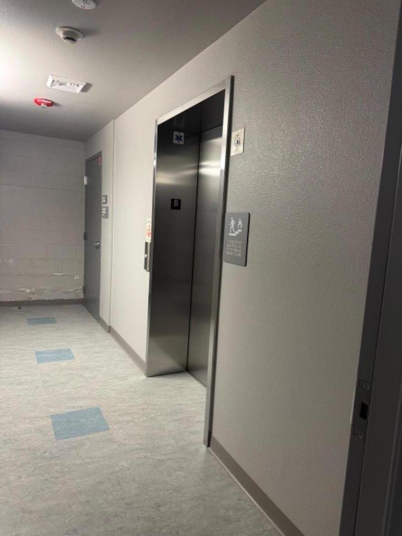 Detail Gallery Image 6 of 27 For 435 Grand Ave, South San Francisco,  CA 94080 - – Beds | – Baths