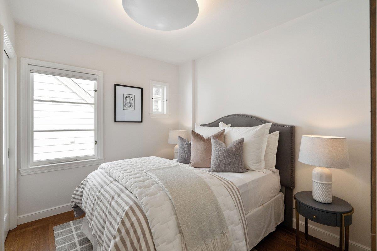 Detail Gallery Image 13 of 25 For 152 Pepper Ave, Burlingame,  CA 94010 - 4 Beds | 3 Baths