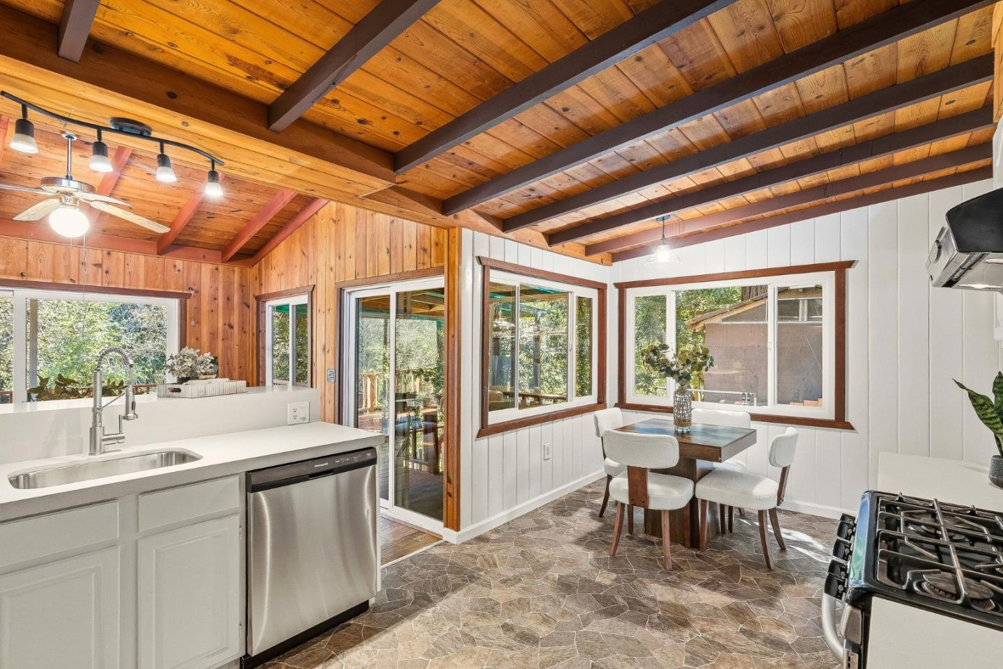 Detail Gallery Image 19 of 58 For 194 Lazywoods Rd, Felton,  CA 95018 - 3 Beds | 2 Baths