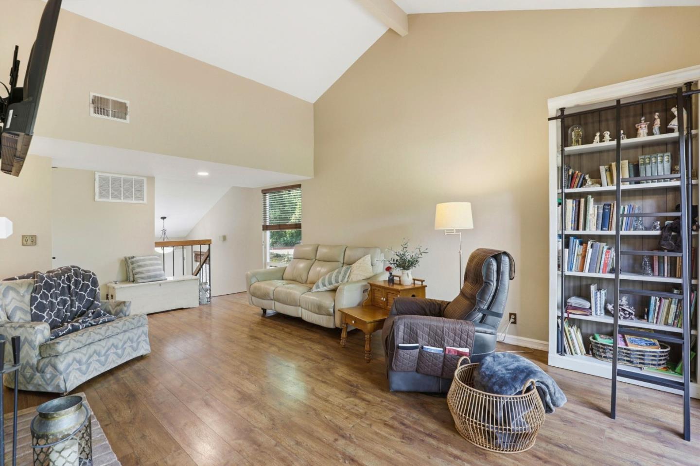 Photo #9: ML82035152 Listing: Photo #9