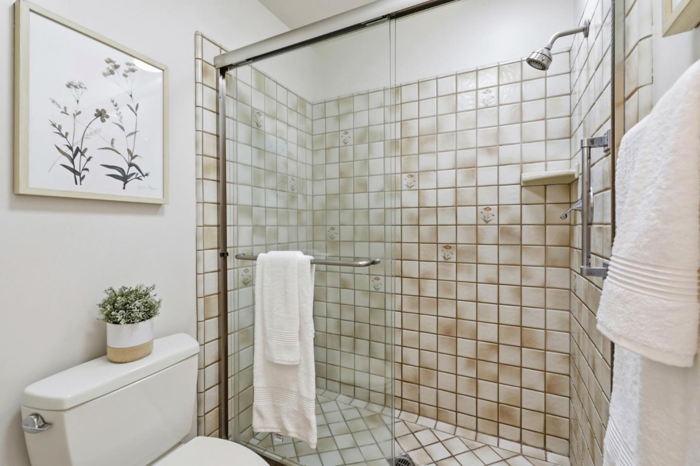 Photo #13: ML82035153 Listing: Photo #13