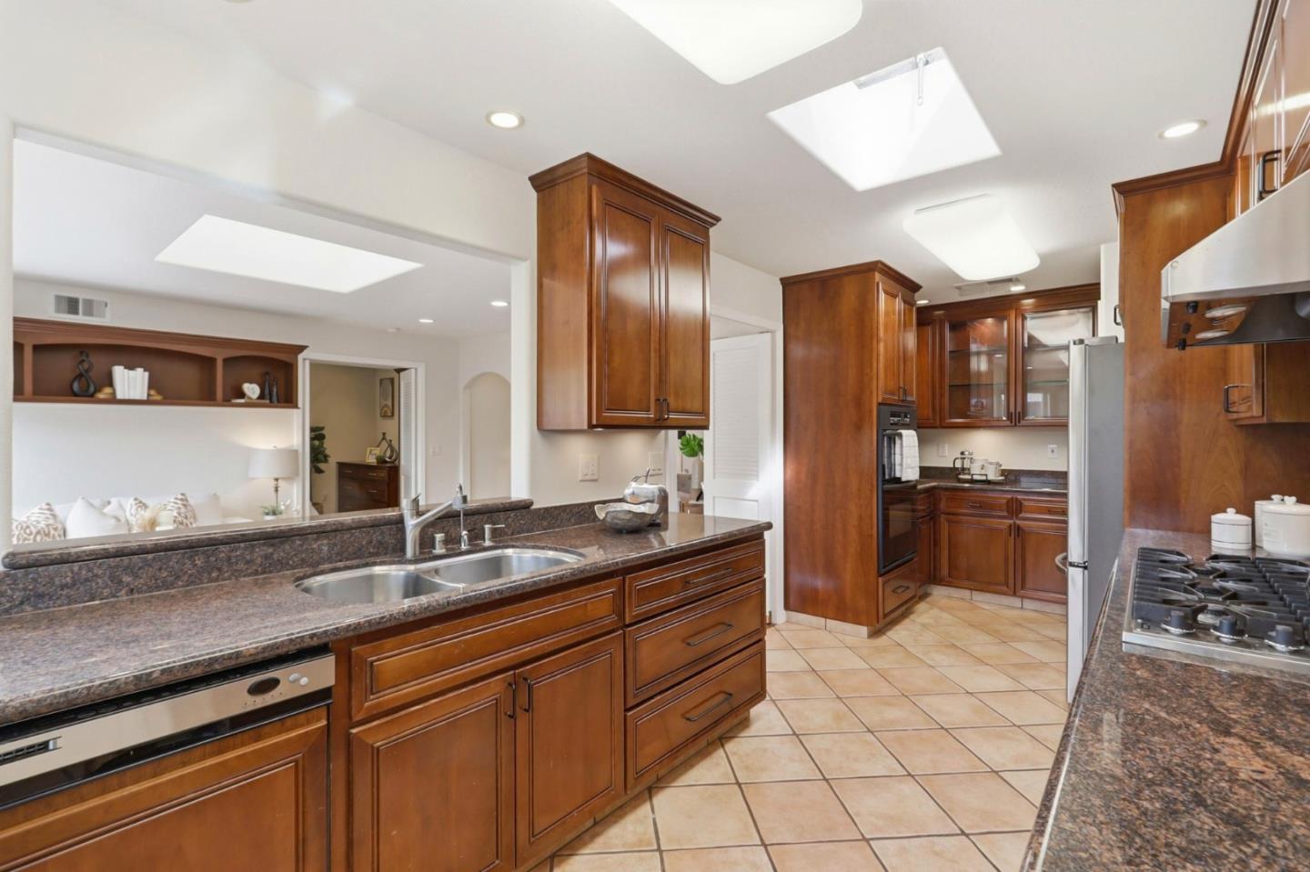 Photo #8: ML82035153 Listing: Photo #8