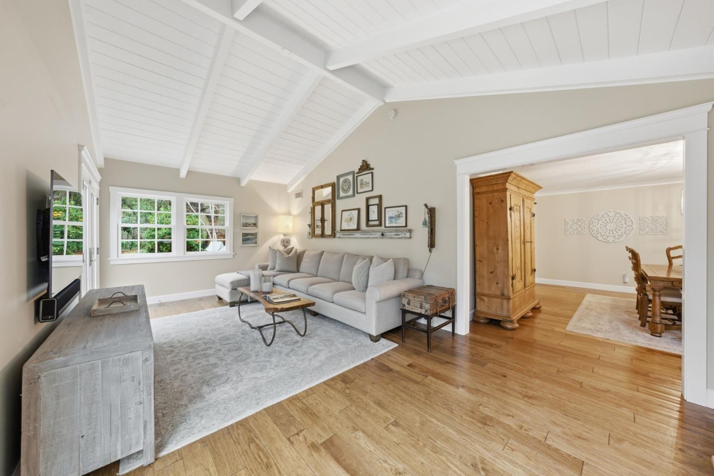 Detail Gallery Image 14 of 32 For 14041 Jerries Dr, Saratoga,  CA 95070 - 4 Beds | 2/1 Baths