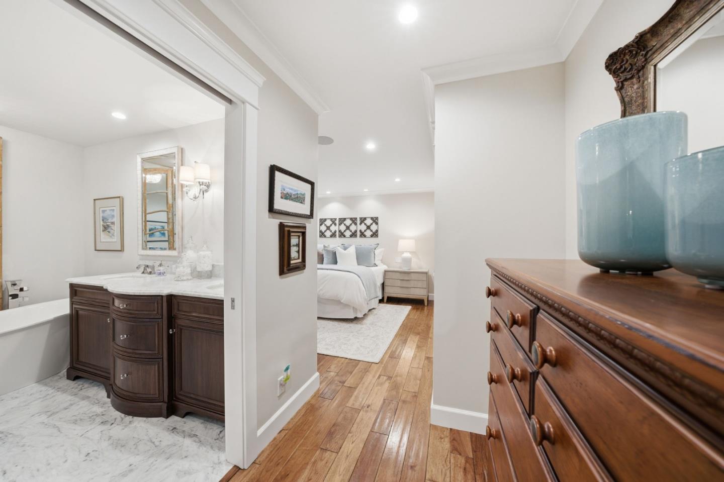 Detail Gallery Image 16 of 32 For 14041 Jerries Dr, Saratoga,  CA 95070 - 4 Beds | 2/1 Baths