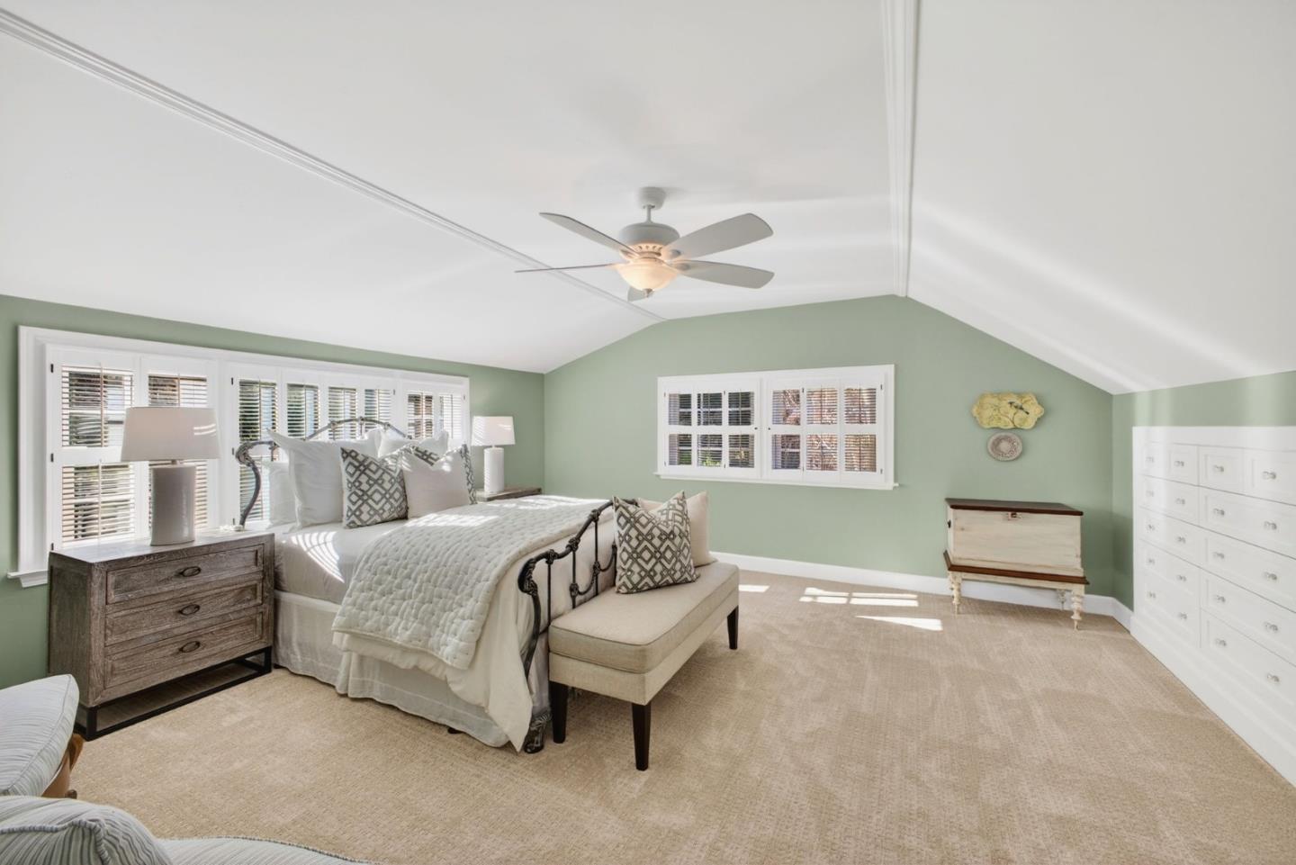 Detail Gallery Image 22 of 32 For 14041 Jerries Dr, Saratoga,  CA 95070 - 4 Beds | 2/1 Baths