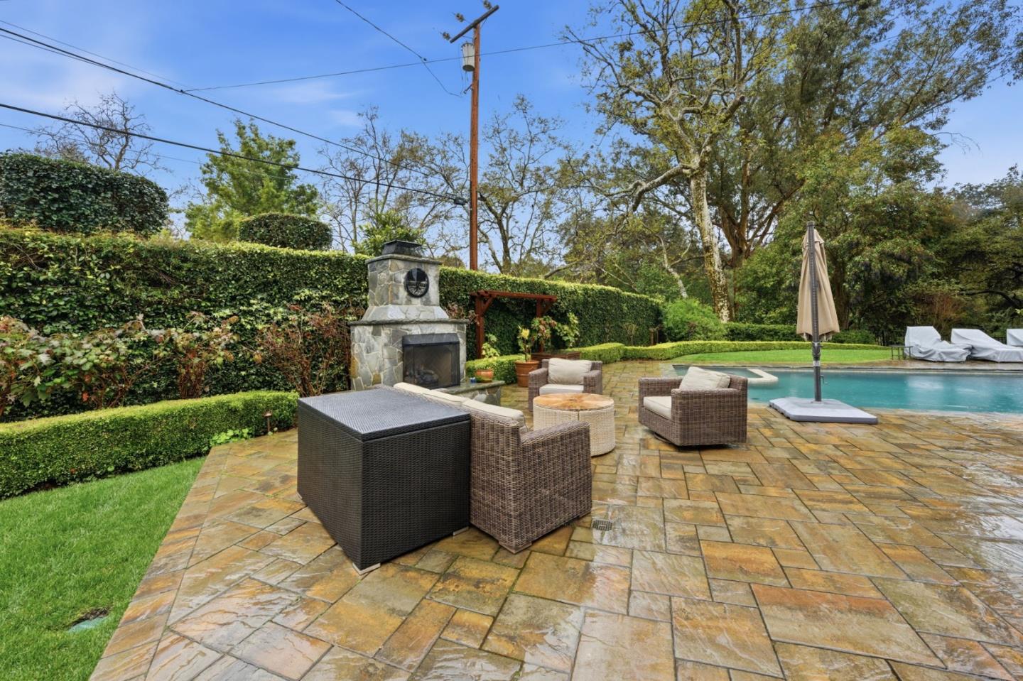 Detail Gallery Image 30 of 32 For 14041 Jerries Dr, Saratoga,  CA 95070 - 4 Beds | 2/1 Baths