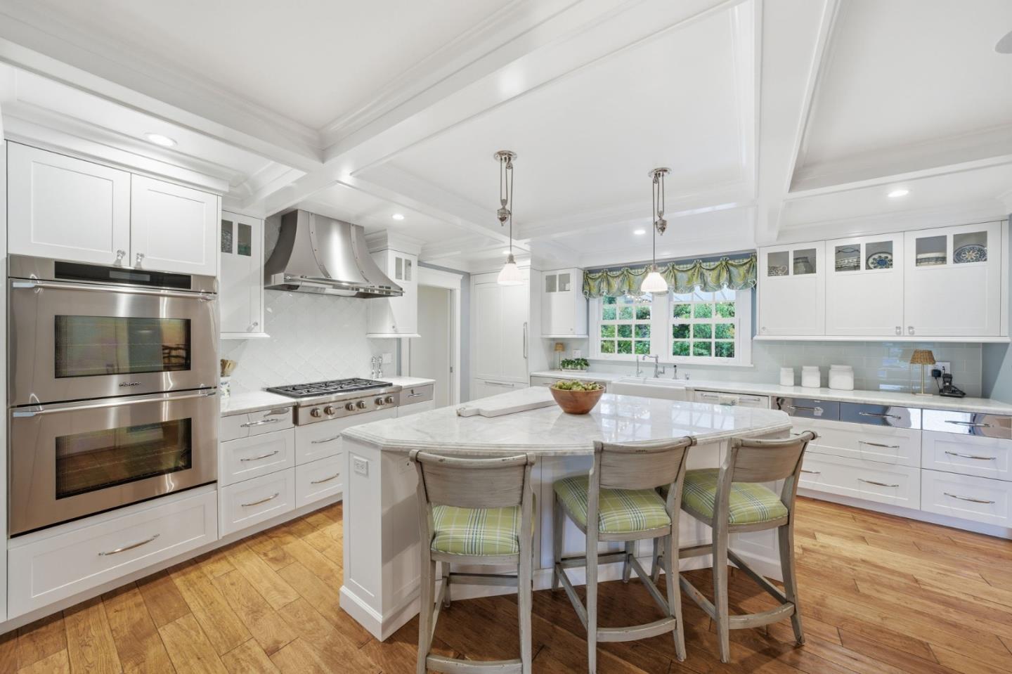 Detail Gallery Image 8 of 32 For 14041 Jerries Dr, Saratoga,  CA 95070 - 4 Beds | 2/1 Baths