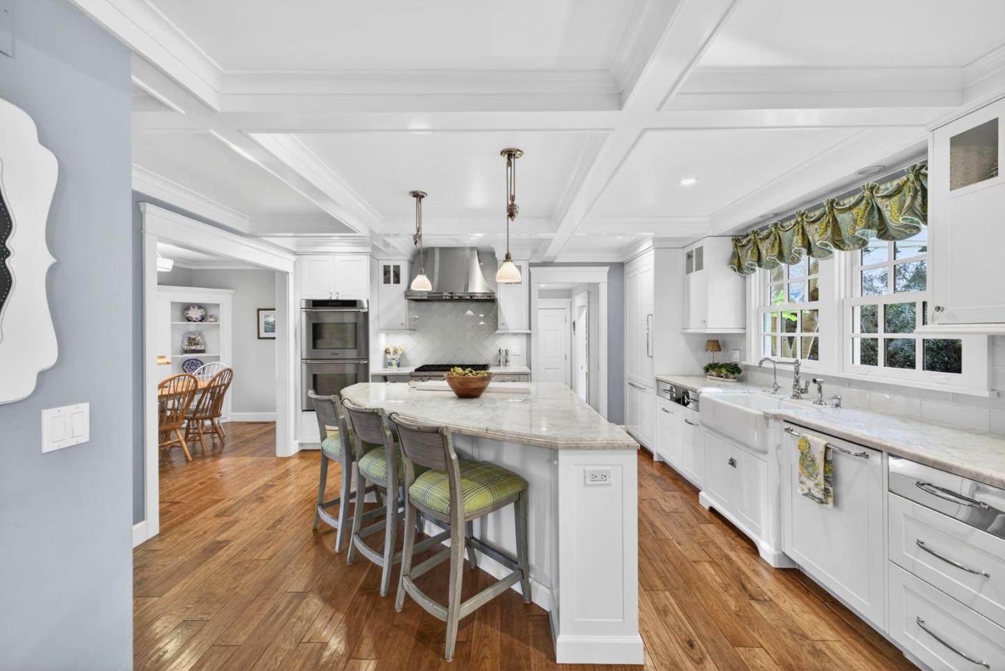 Detail Gallery Image 9 of 32 For 14041 Jerries Dr, Saratoga,  CA 95070 - 4 Beds | 2/1 Baths