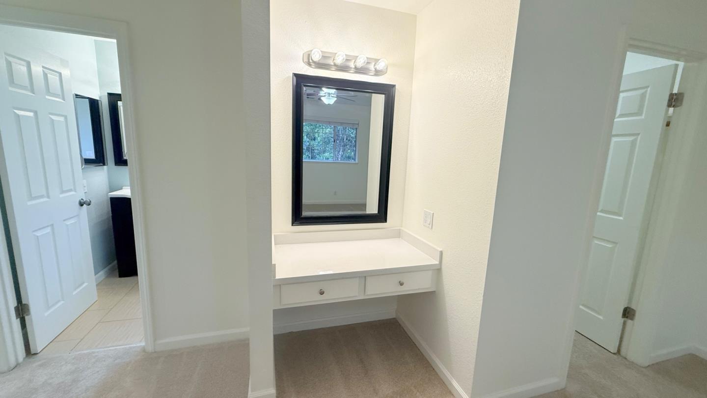 Detail Gallery Image 28 of 36 For 1013 Woodside Rd #1013,  Redwood City,  CA 94061 - 3 Beds | 2/1 Baths