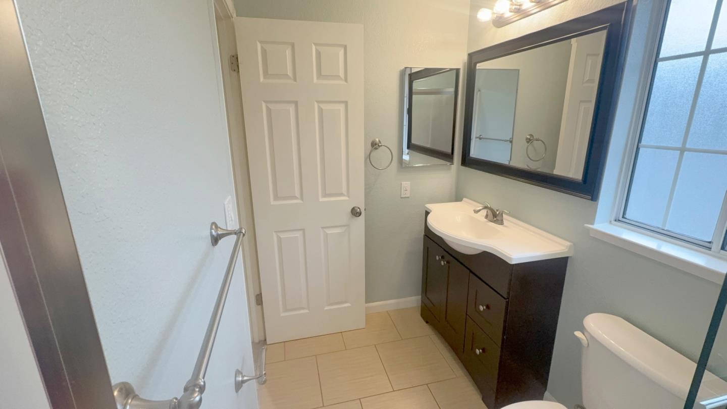 Detail Gallery Image 32 of 36 For 1013 Woodside Rd #1013,  Redwood City,  CA 94061 - 3 Beds | 2/1 Baths