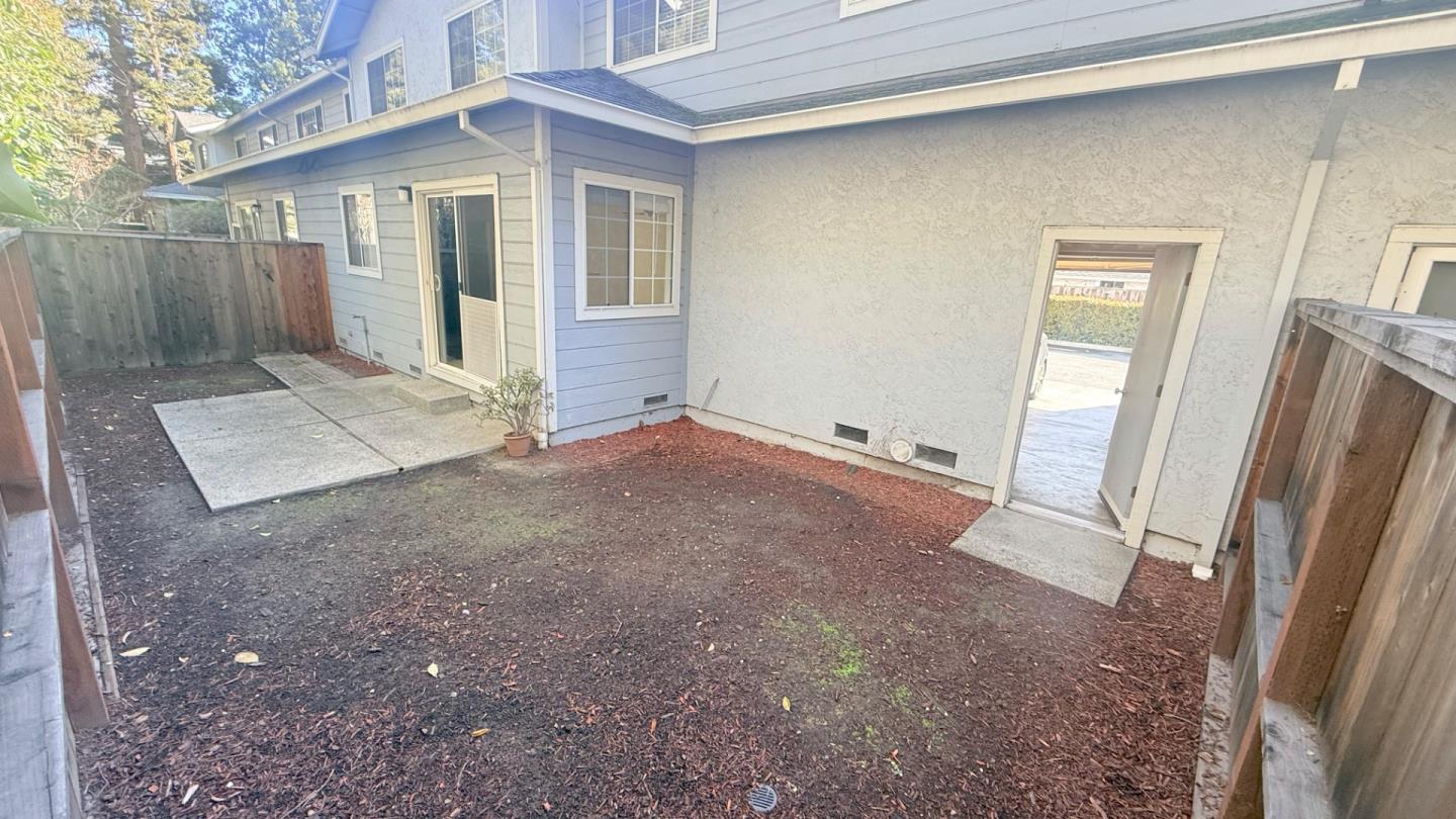 Detail Gallery Image 34 of 36 For 1013 Woodside Rd #1013,  Redwood City,  CA 94061 - 3 Beds | 2/1 Baths