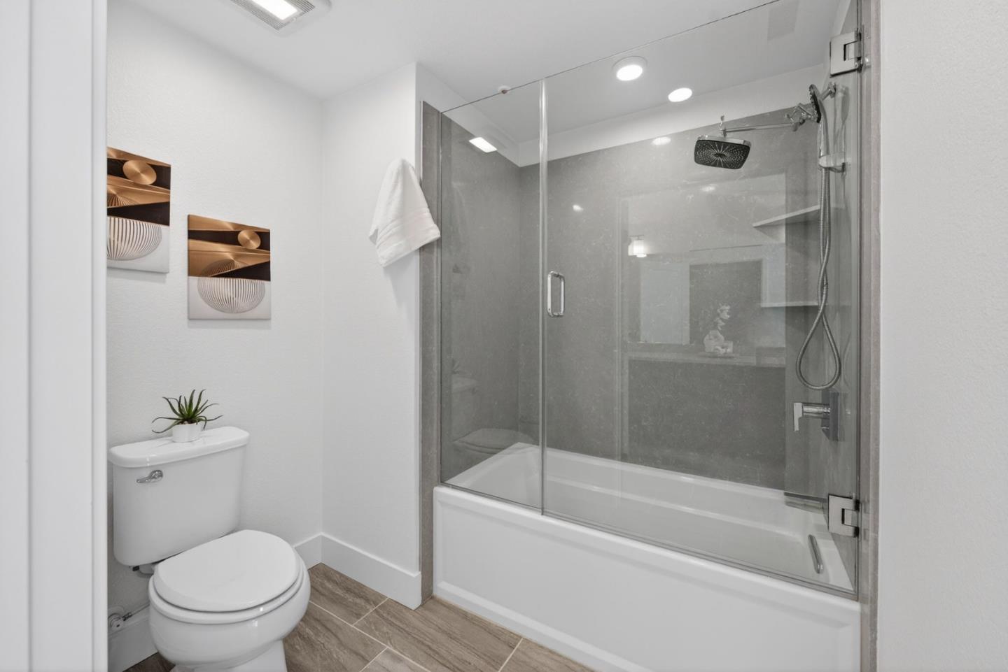 Detail Gallery Image 19 of 30 For 3768 Capitol 400b,  Fremont,  CA 94538 - 3 Beds | 2 Baths