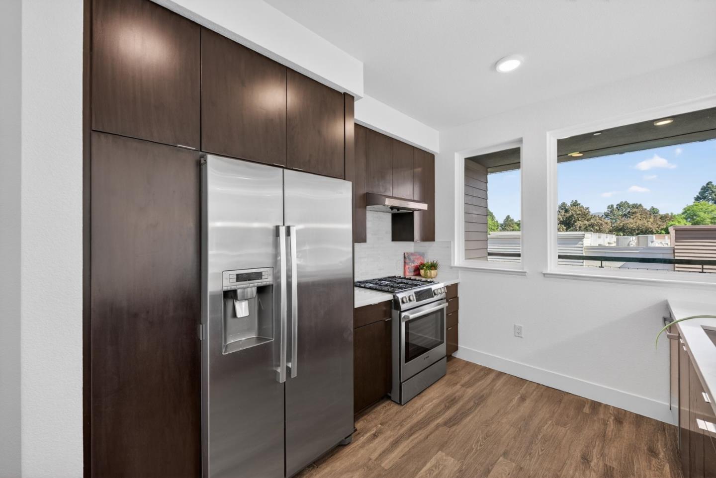 Detail Gallery Image 9 of 30 For 3768 Capitol 400b,  Fremont,  CA 94538 - 3 Beds | 2 Baths