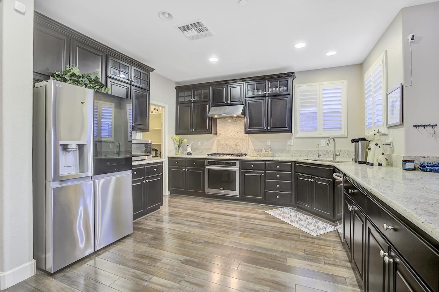 Detail Gallery Image 16 of 61 For 131 Lusitano, Gilroy,  CA 95020 - 4 Beds | 2/1 Baths