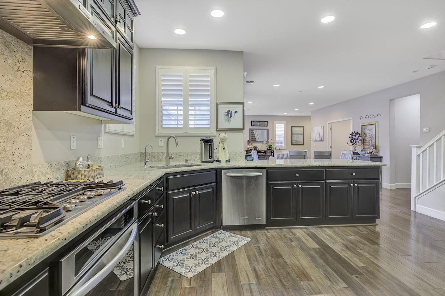 Detail Gallery Image 17 of 61 For 131 Lusitano, Gilroy,  CA 95020 - 4 Beds | 2/1 Baths