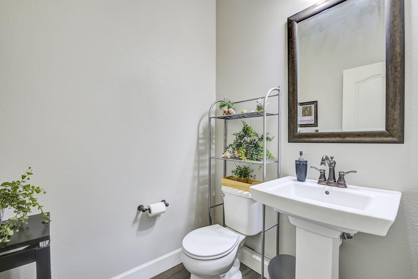 Detail Gallery Image 23 of 61 For 131 Lusitano, Gilroy,  CA 95020 - 4 Beds | 2/1 Baths