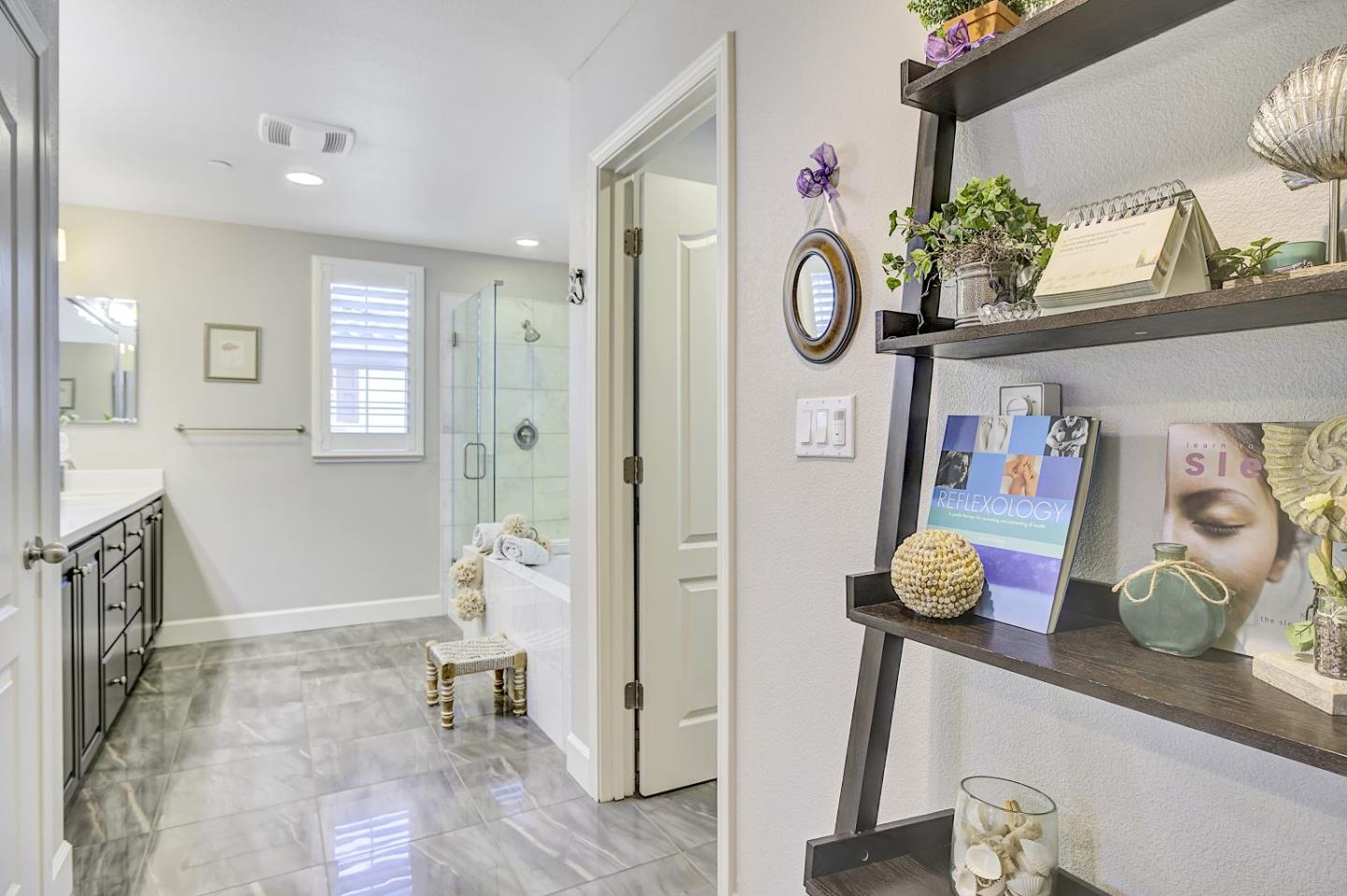 Detail Gallery Image 43 of 61 For 131 Lusitano, Gilroy,  CA 95020 - 4 Beds | 2/1 Baths