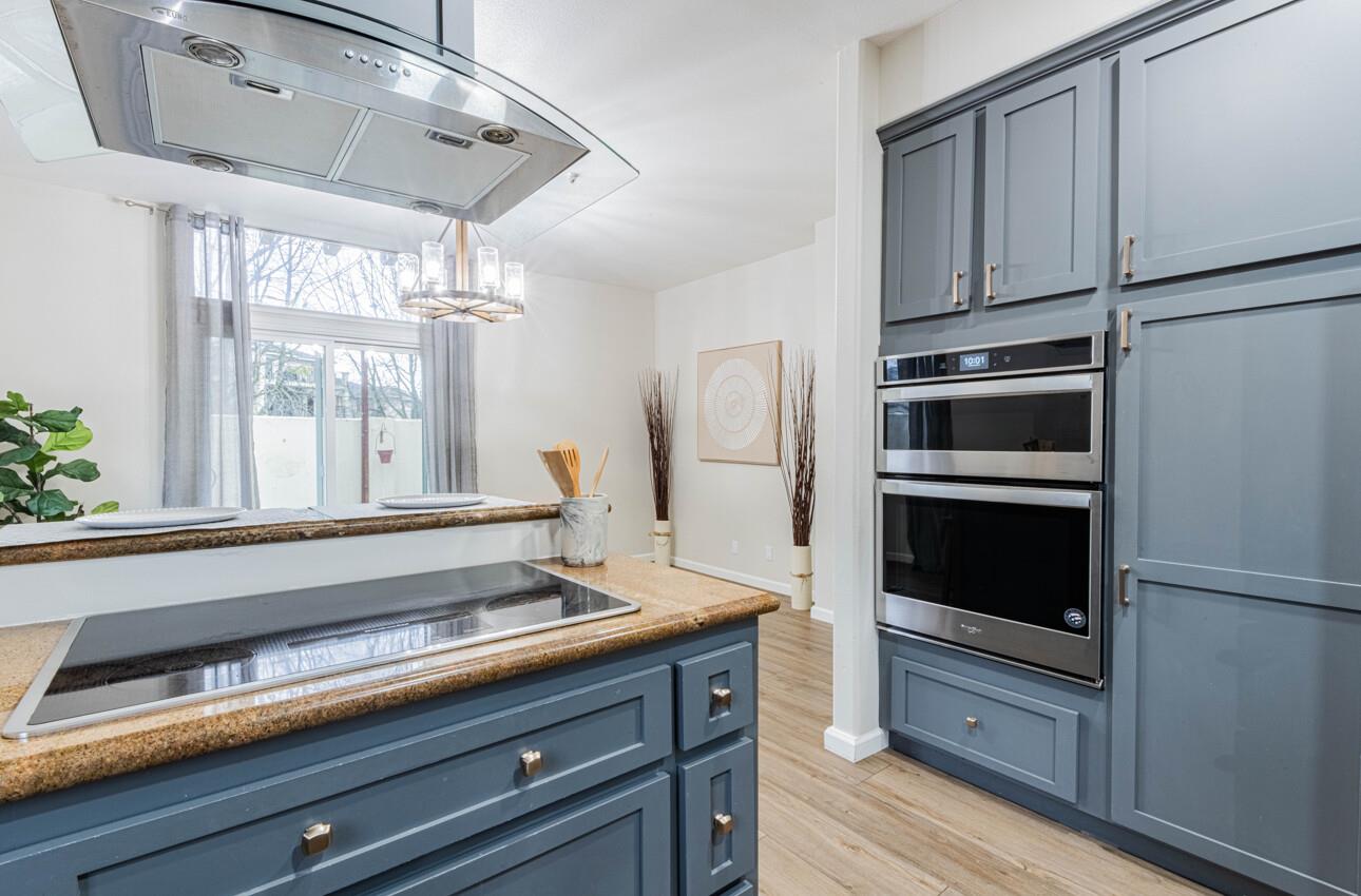 Detail Gallery Image 16 of 34 For 949 Nantucket Blvd #1,  Salinas,  CA 93906 - 3 Beds | 2/1 Baths