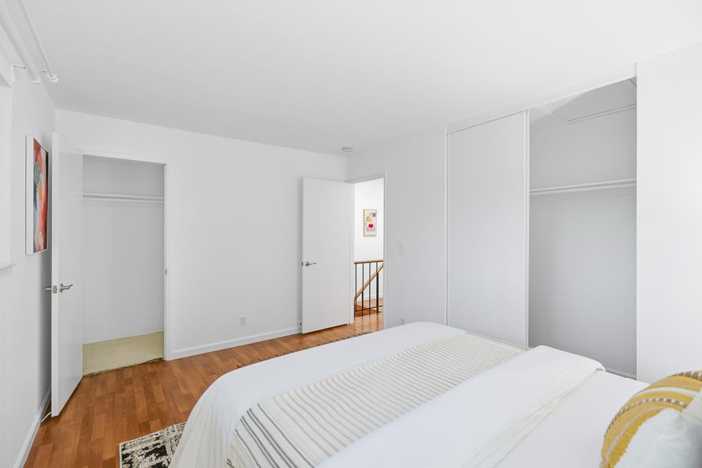 Detail Gallery Image 25 of 78 For 125 Connemara Way #32,  Sunnyvale,  CA 94087 - 2 Beds | 1/1 Baths