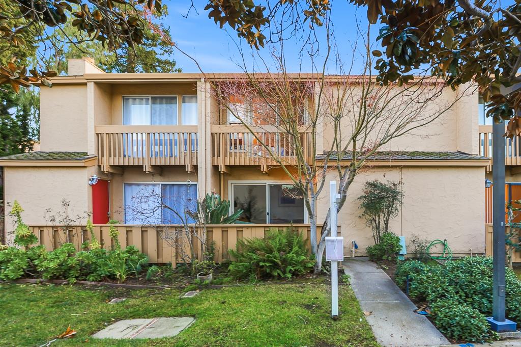 Detail Gallery Image 3 of 78 For 125 Connemara Way #32,  Sunnyvale,  CA 94087 - 2 Beds | 1/1 Baths