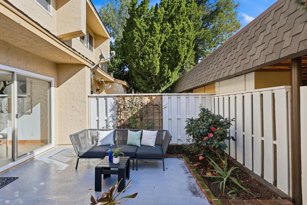 Detail Gallery Image 48 of 78 For 125 Connemara Way #32,  Sunnyvale,  CA 94087 - 2 Beds | 1/1 Baths