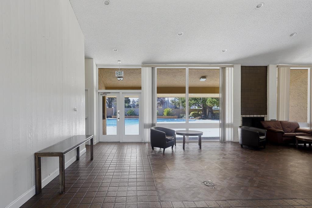 Detail Gallery Image 68 of 78 For 125 Connemara Way #32,  Sunnyvale,  CA 94087 - 2 Beds | 1/1 Baths