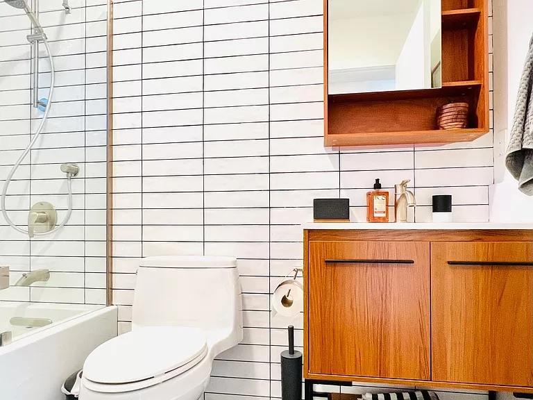 Detail Gallery Image 14 of 44 For 2050 Williams St, Palo Alto,  CA 94306 - – Beds | – Baths