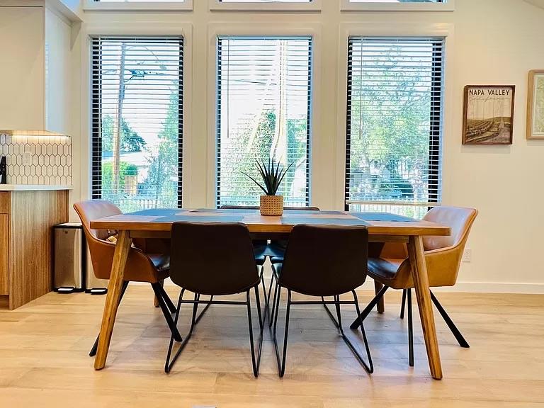 Detail Gallery Image 18 of 44 For 2050 Williams St, Palo Alto,  CA 94306 - – Beds | – Baths