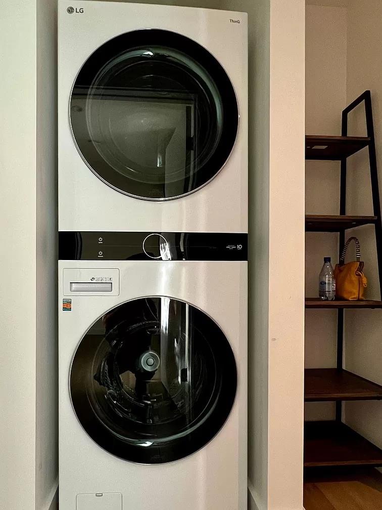 Detail Gallery Image 33 of 44 For 2050 Williams St, Palo Alto,  CA 94306 - – Beds | – Baths