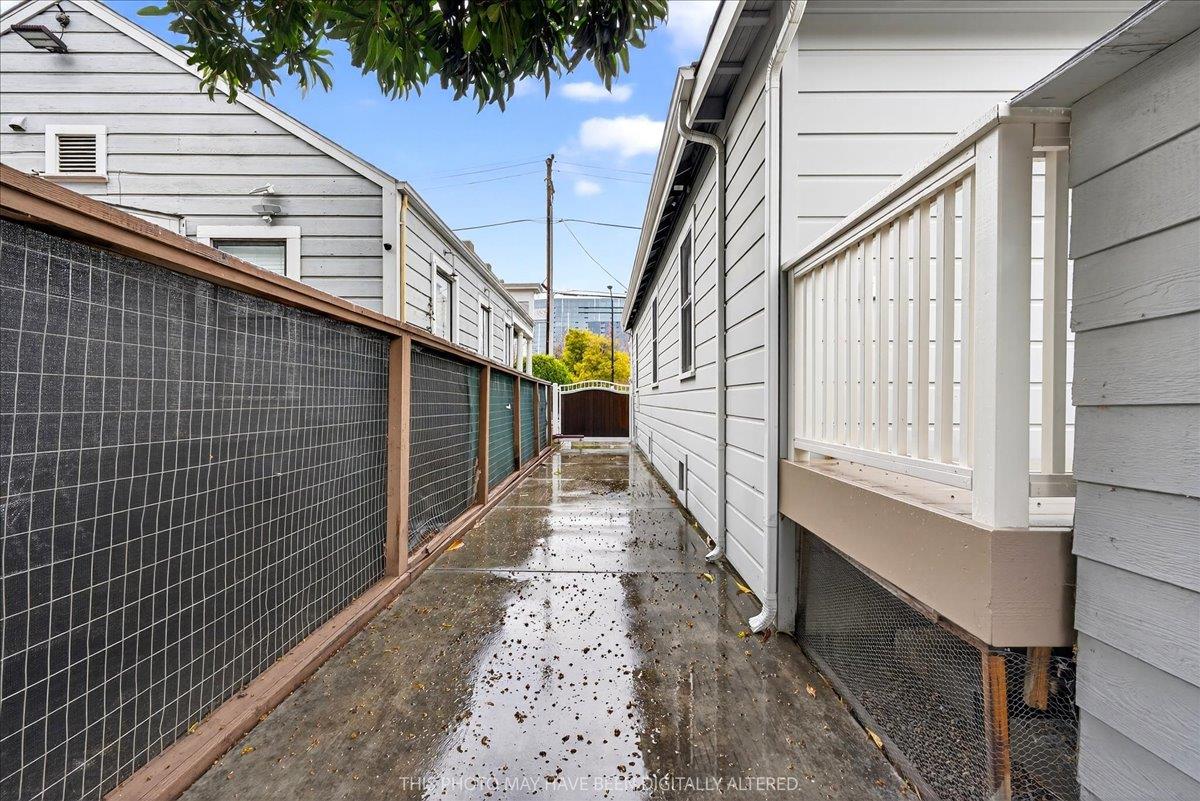 Detail Gallery Image 34 of 45 For 143 N Almaden Blvd, San Jose,  CA 95110 - 3 Beds | 2 Baths