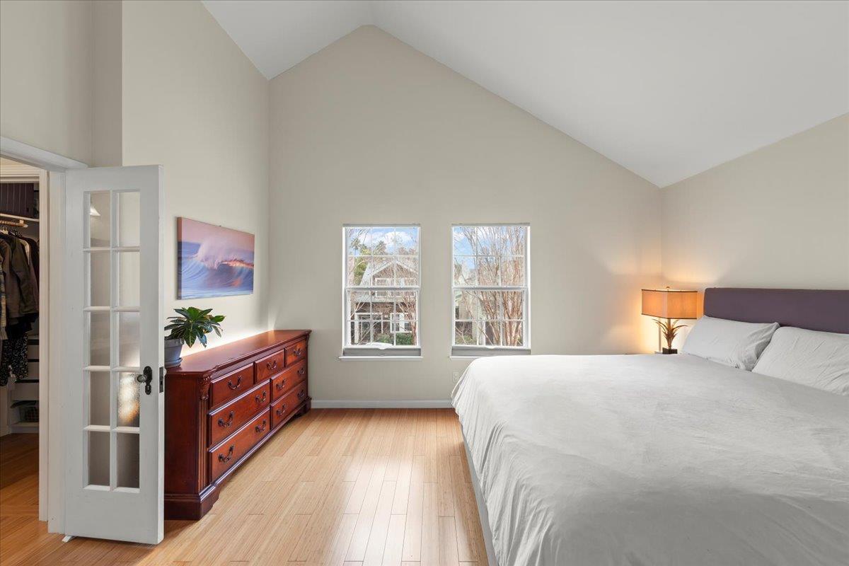 Detail Gallery Image 19 of 34 For 105 Village Cir, Santa Cruz,  CA 95060 - 3 Beds | 2/1 Baths