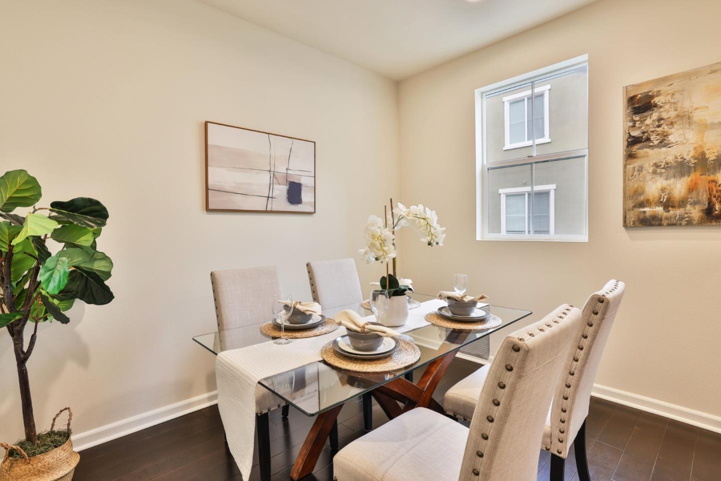 Detail Gallery Image 7 of 29 For 1310 Nestwood Way, Milpitas,  CA 95035 - 3 Beds | 3/1 Baths